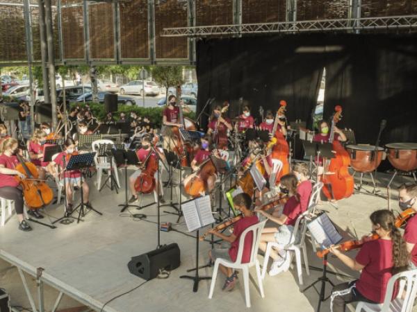Concert de Primavera de les Orquestres de Corda de l'Escola d'Arts en Viu