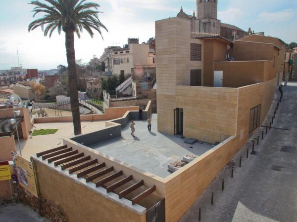 Itinerari teatralitzat amb la Maria Lluïssa Casanova 