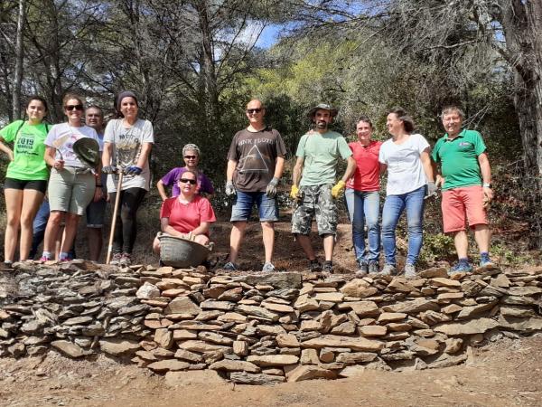 Tallers de treball amb la pedra seca de Viladecans