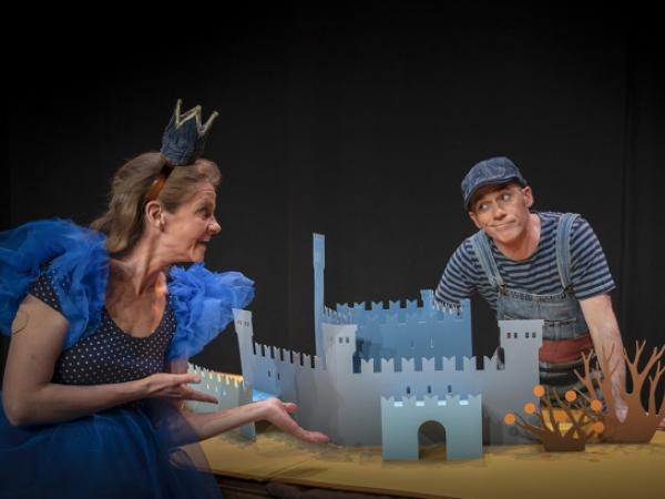 LA PRINCESA EN TEXANS al Centre Comercial Vilamarina