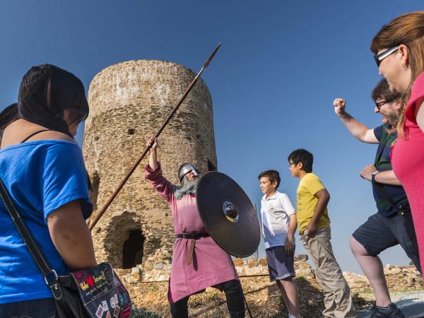 Visita teatralitzada amb el Roc Benviure. Torre de Benviure