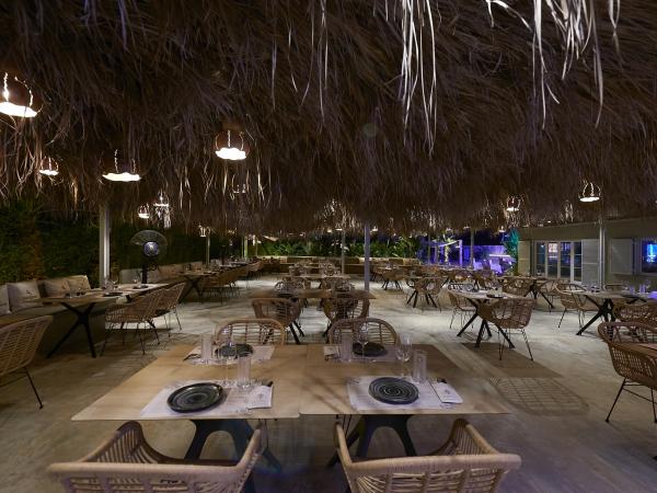 Ven a celebrar las fiestas en Mamut Beach Club