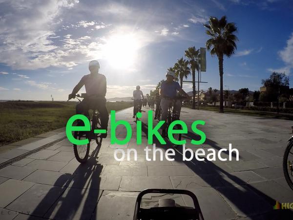 excursion con bicicletas electricas por las playas de castelldefels 
