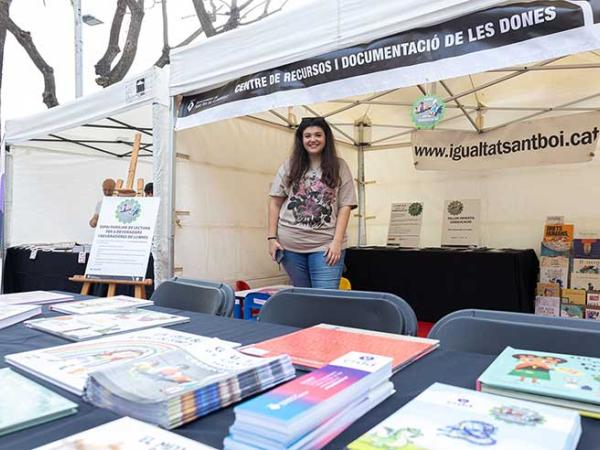 Carpa del Centre de Recursos i Documentació de les Dones per St Jordi
