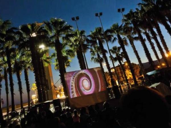 Cinema entre palmeres