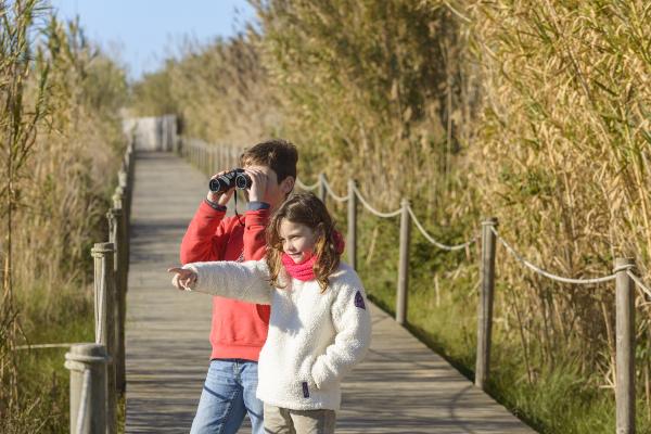 El Baix Llobregat impulsa la Taula de Turisme Blau per avançar cap a un model turístic sostenible del delta i litoral de la comarca