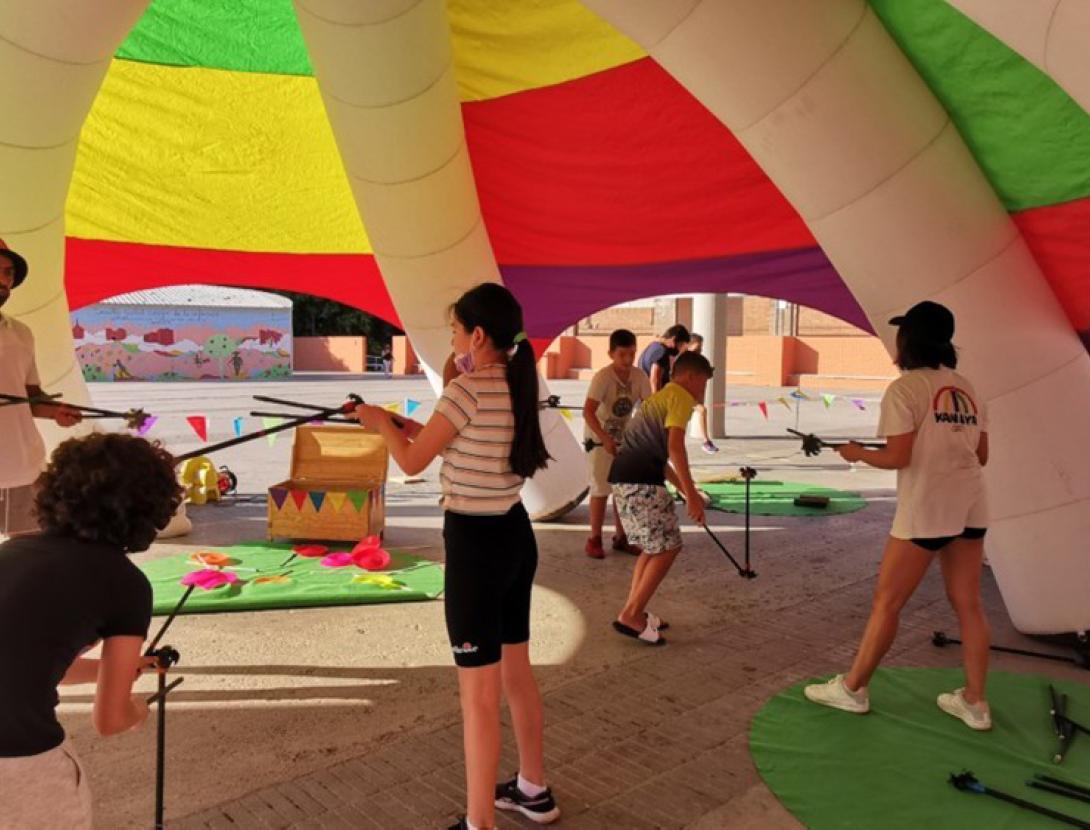 FESTA INAUGURAL (Més Tumàcat, Mundo Constrini, Talleretcraft, Kanaya Circ)