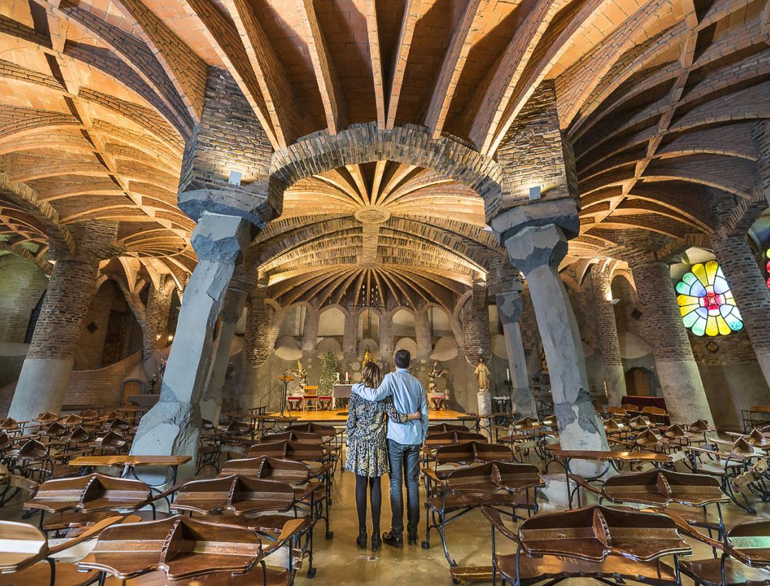 Promoció especial estiu en la visita guiada a la Cripta i la Colonia Güell