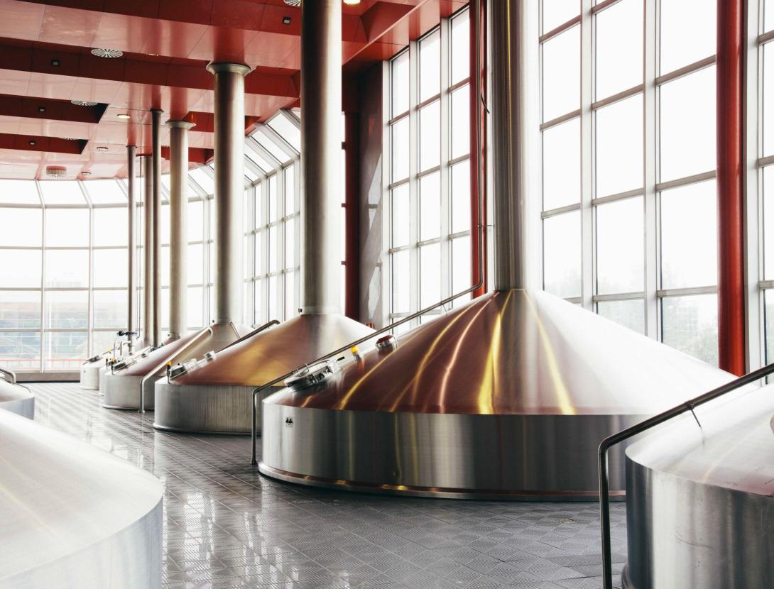 VISITA GUIADA + TAST DE CERVESES A LA FÀBRICA ESTRELLA DAMM DEL PRAT