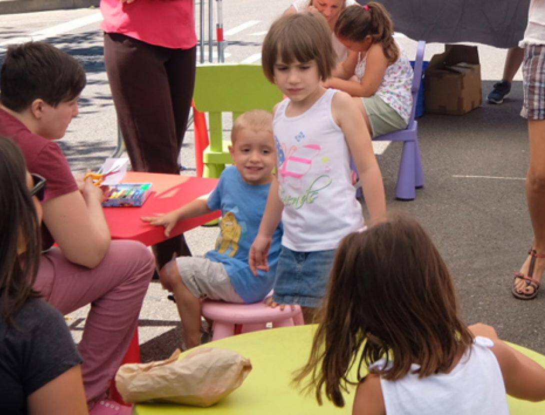 comprem a la fresca nenes.jpg