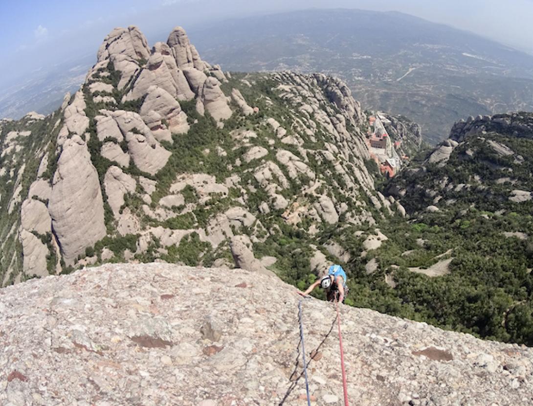 Escalada al Gorro Frigi