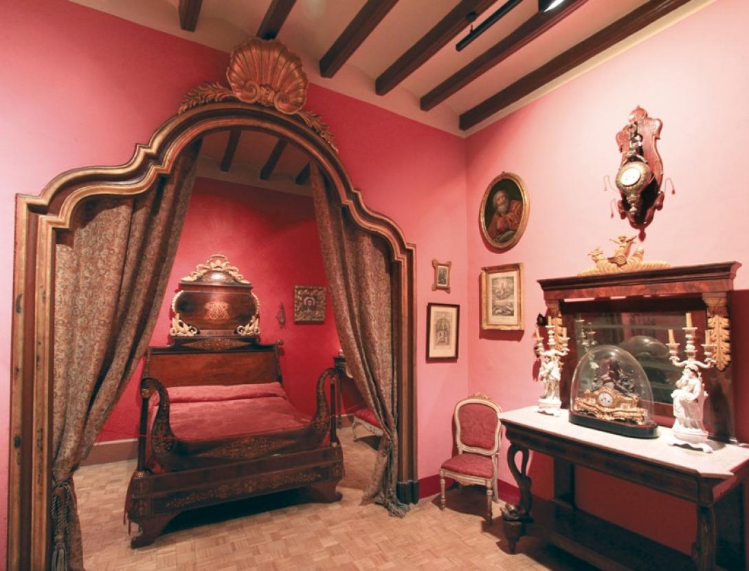 Tastet de "L'Enrajolada"! Descobreix els racons de la Casa-Museu Santacana.