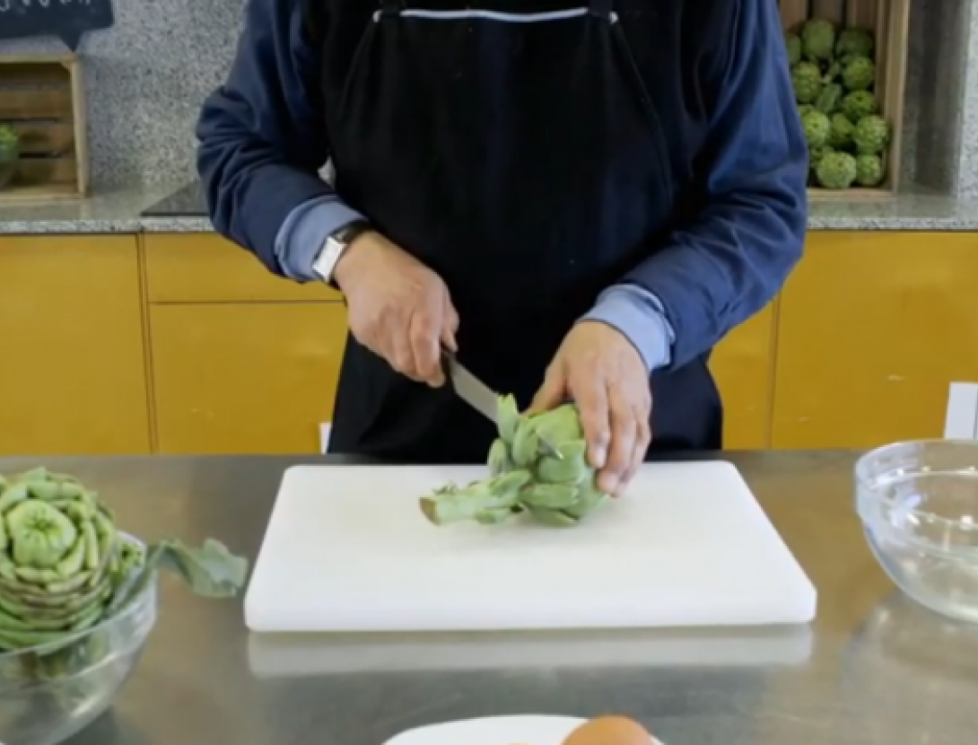 Cuinant carxofa amb La Cocina de mi Vecina