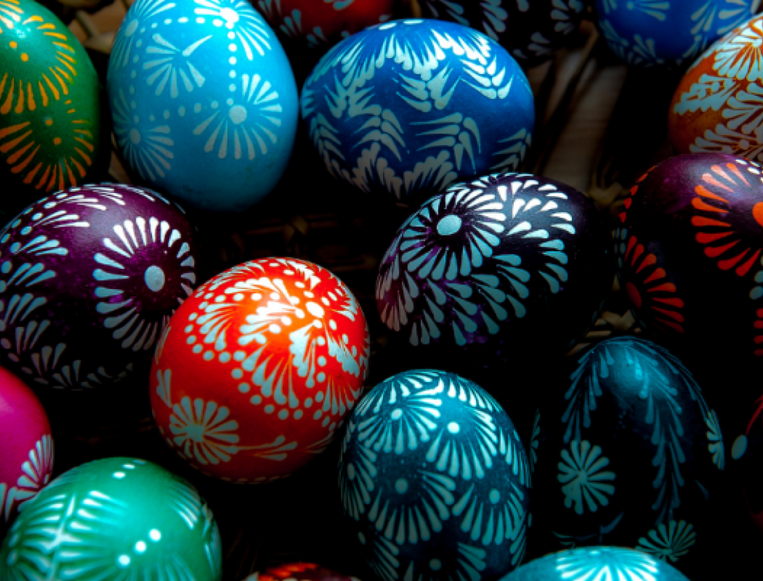 Tarda en família: Celebrem la Pasqua pintant i decorant ous