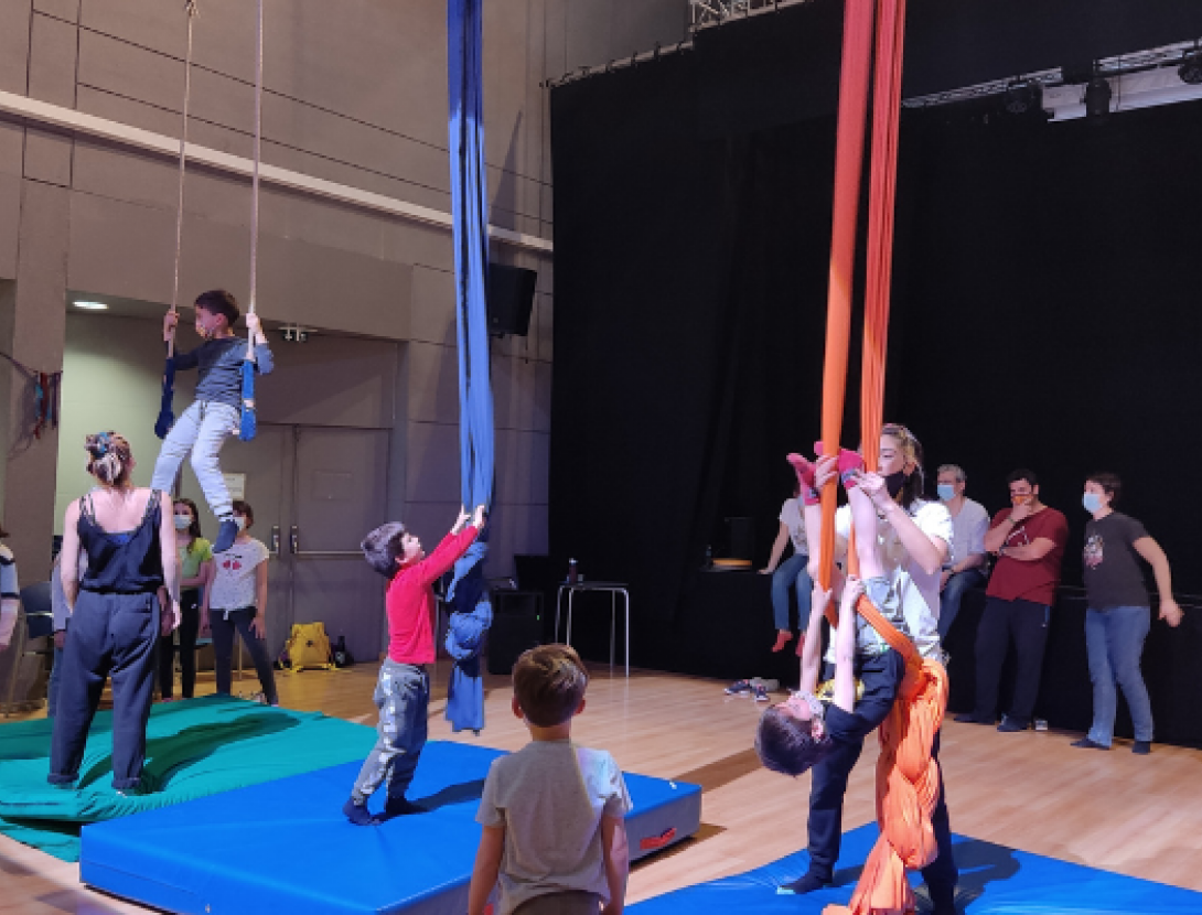 Circ en família: Teles i trapezi