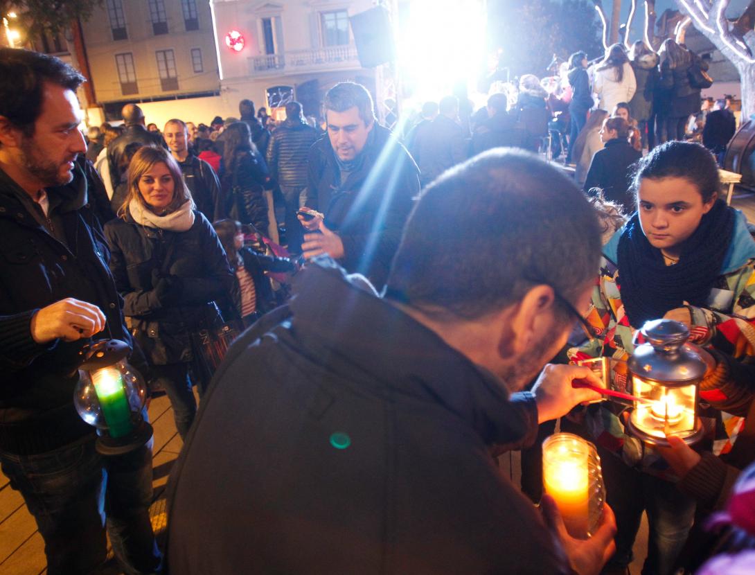 Arribada de la Llum de la Pau a Sant Boi