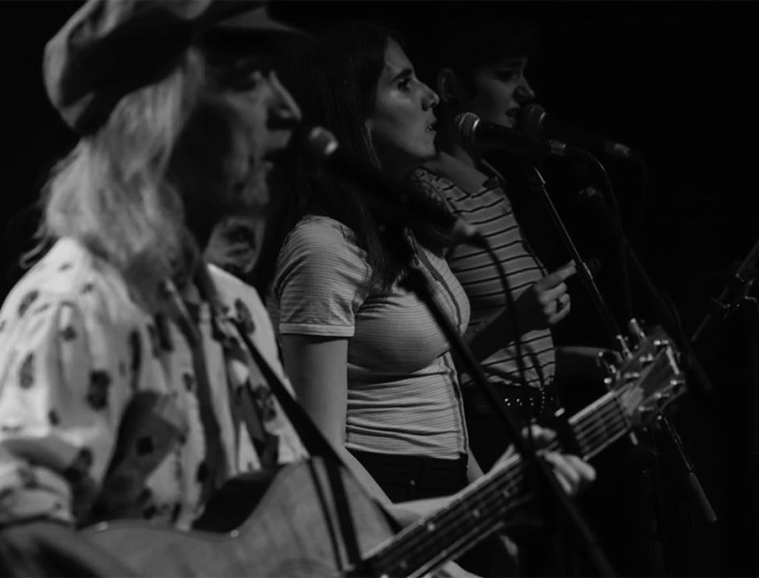 Concert. Steve Bruce and The Songbirds