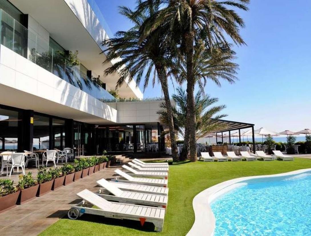 PORTES OBERTES TROPICAL BEACH