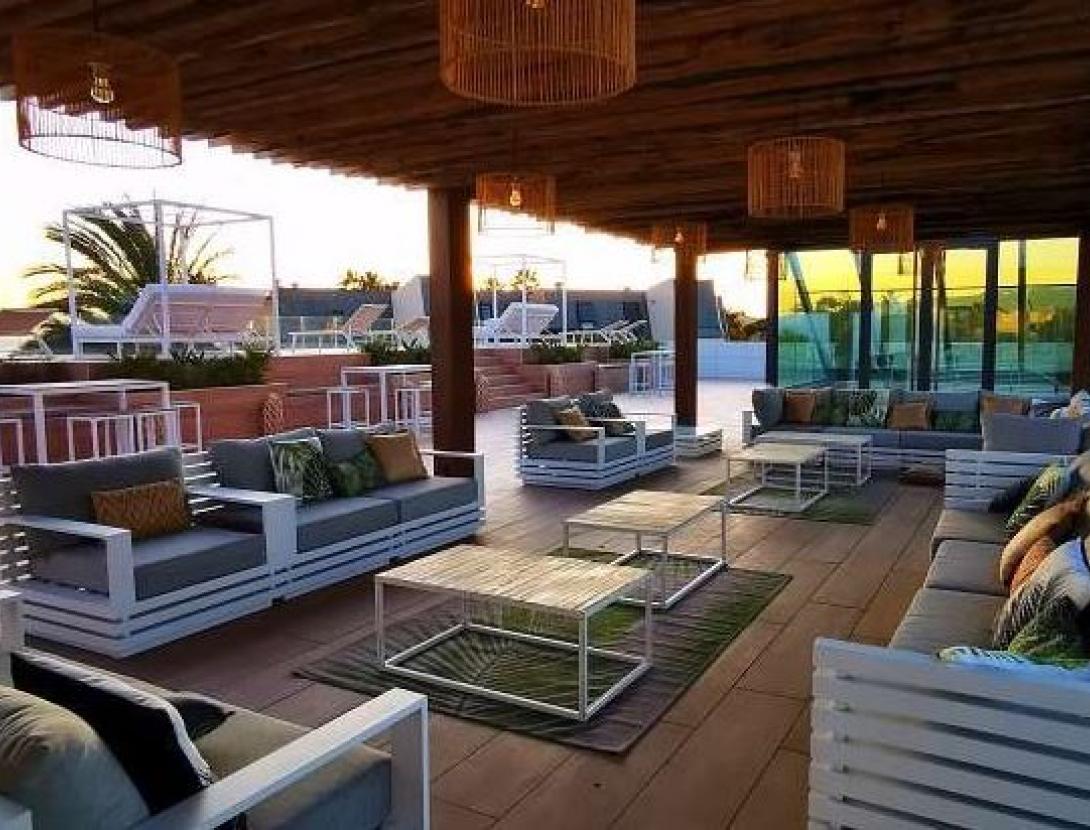 PORTES OBERTES TROPICAL BEACH