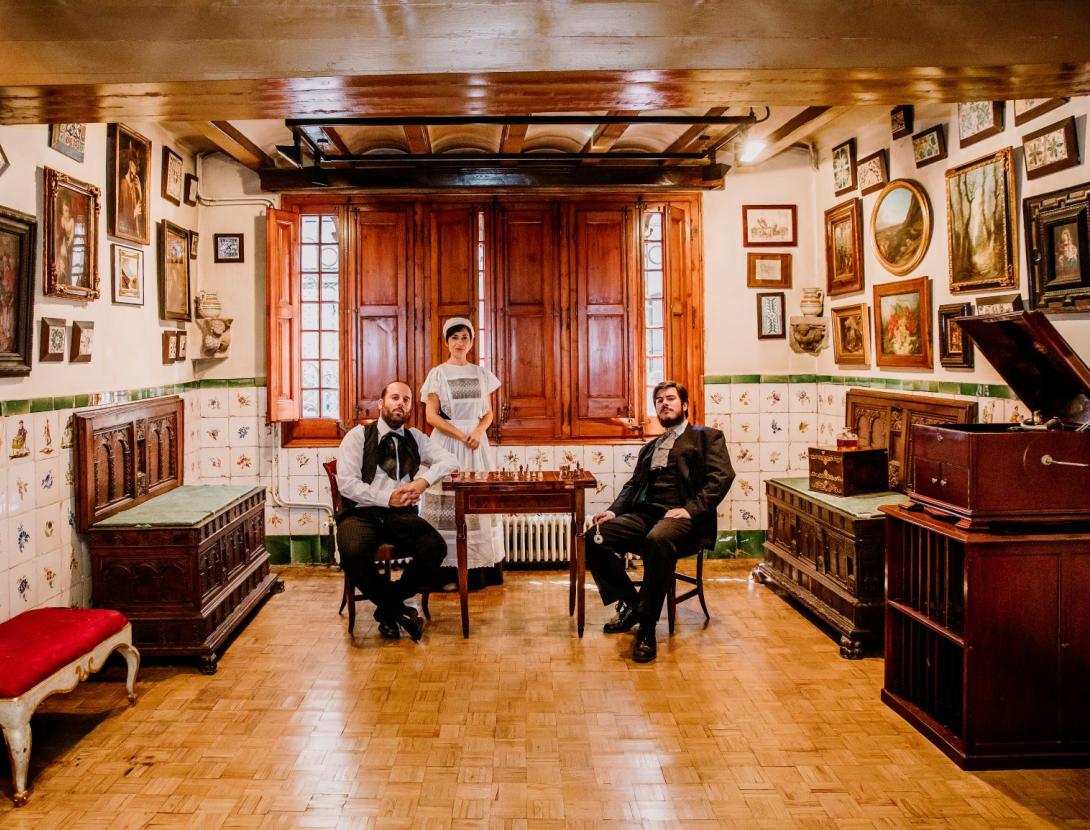 Visita teatralitzada a &quot;L'Enrajolada&quot;, Casa Museu Santacana
